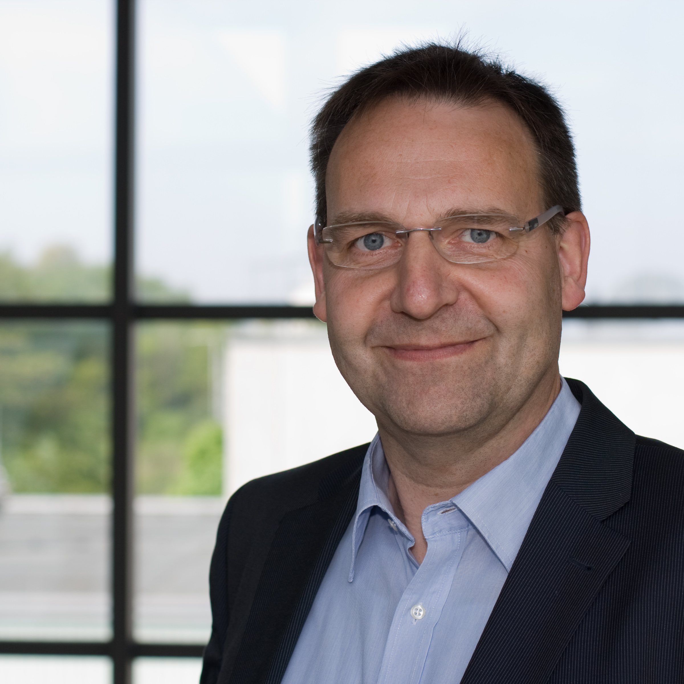 Portrait of Oliver Humbach, CEO Temicon GmbH