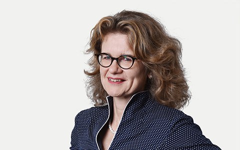 Portrait of Katrina Welge, Organisationsentwicklerin und Agile E-Leadership Coach