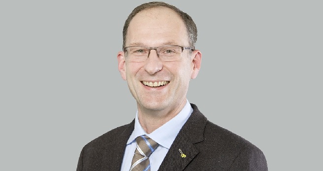 Portrait of Prof. Dr. Markus Grob, Leiter Institut für Kunststofftechnik, Hochschule für Technik und Umwelt, FHNW