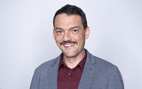 Portrait of Prof. Albert Zihlmann  Dozent für Embedded Systeme und Digitaltechnik