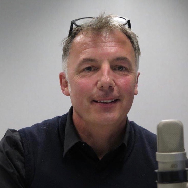 Portrait of Michael Bolliger, Absolvent CAS Agile Organisation, stv. Chefredaktor SRF