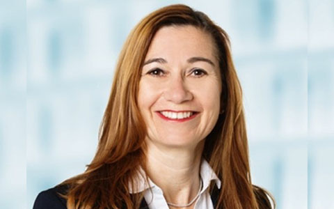 Portrait of Karin Bühler, CPO (Chief People Officer) bei der Adnovum Informatik AG