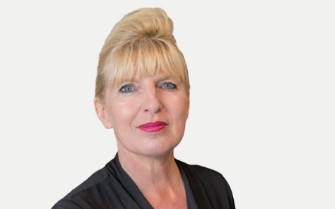 Portrait of Prof. Martina Dalla Vecchia, FHNW. Institut für Wirtschaftsinformatik