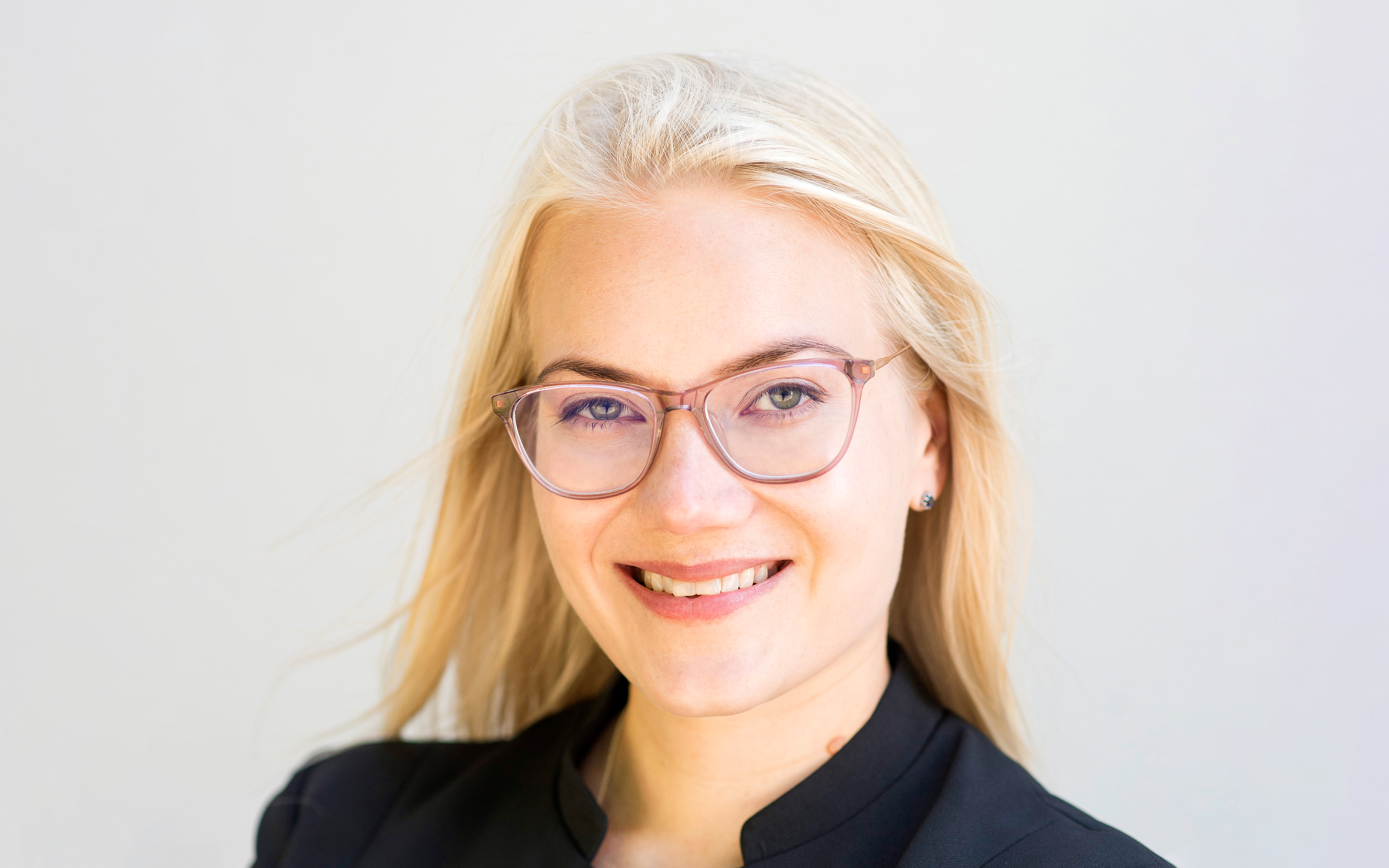 Portrait of Jenni Nuutinen - Product Manager, Phonak