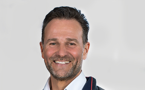 Portrait of Bernhard Neyer, Geschäftsinhaber Move Forward GmbH - Veränderungs- und Teamprozesse