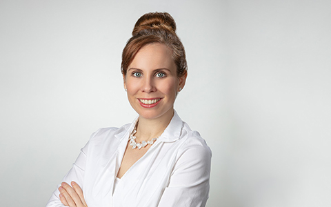 Portrait of Salomé Szentpaly, HR Solutions Partner