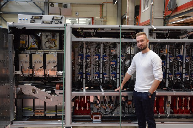Portrait of Pascal Merkli, Power Electronics Engineer Traction Converter, ABB Schweiz AG